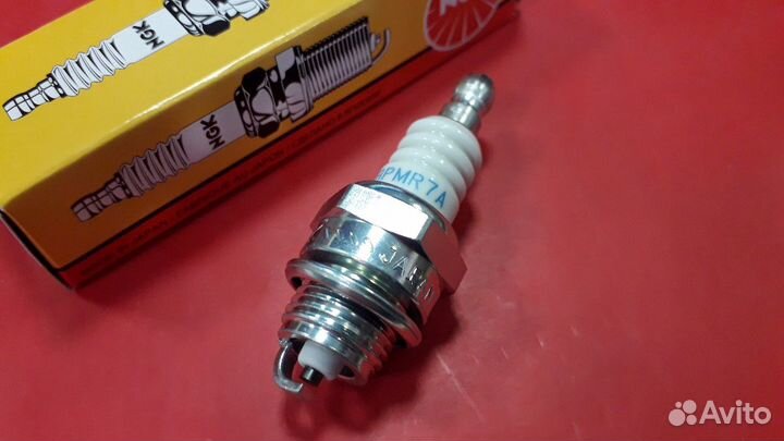 Свеча зажигания NGK для бензоинструмента
