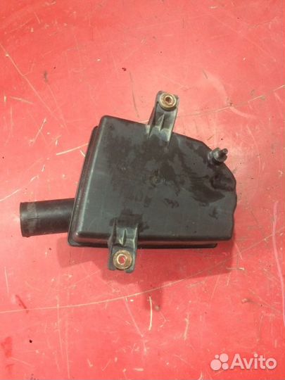 Резонатор воздушного фильтра Nissan Almera N16