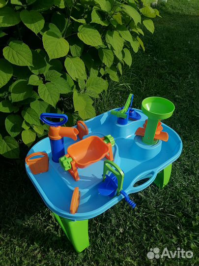 Столик для игр с водой