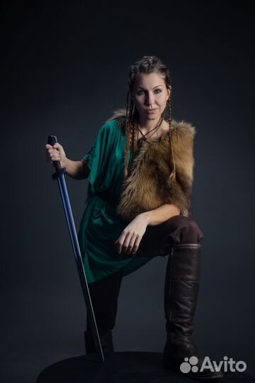 Женский костюм эпохи викингов Лагерта