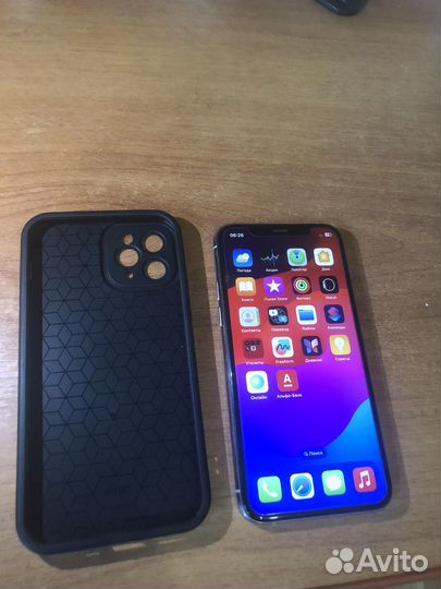 iPhone 11 Pro, 64 ГБ