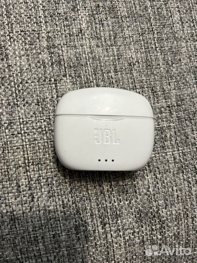 Беспроводные наушники JBL Tune 215TWS