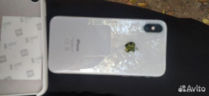 iPhone X, 64 ГБ