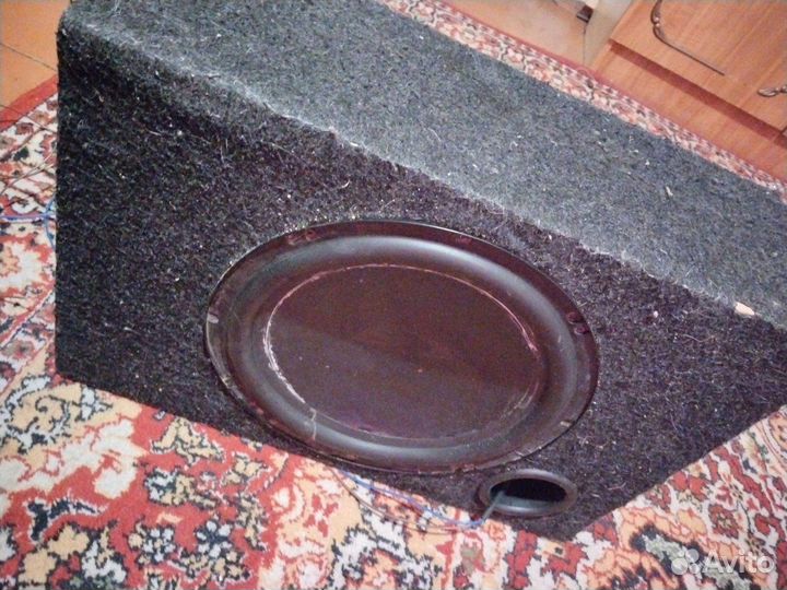 Активный сабвуфер