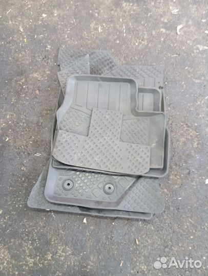 Автомобильные коврики granta