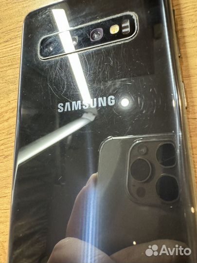 Samsung Galaxy S10, 8/128 ГБ