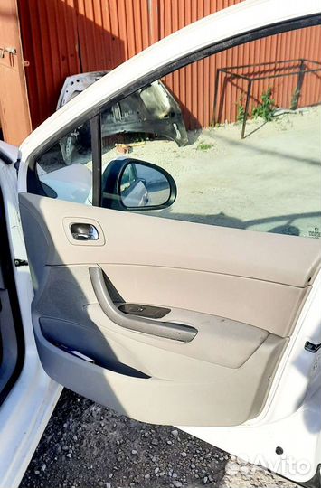 Дверная карта белая Пежо 308