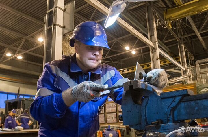 Слесарь ремонтник оборудования