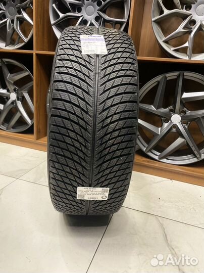 Michelin Pilot Alpin 5 SUV 285/45 R22 114V