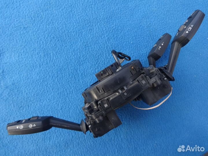 Эбу подрулевых переключателей бмв Е70 Х5 BMW E70