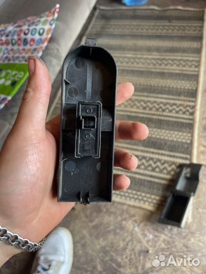 Кнопка стеклоподъемника opel astra h zafira b