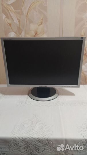 Монитор Samsung