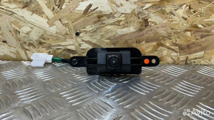 Камера заднего вида задняя Lexus Es300H axzh10