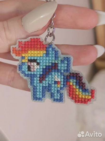 Брелок пони