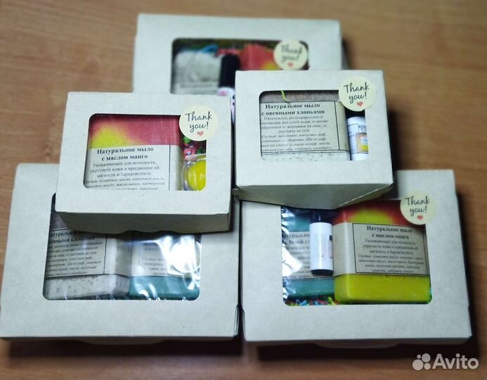 Подарочный набор из натурального мыла и духов