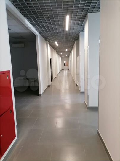 Помещение под торговлю или офис, 49.7 м²