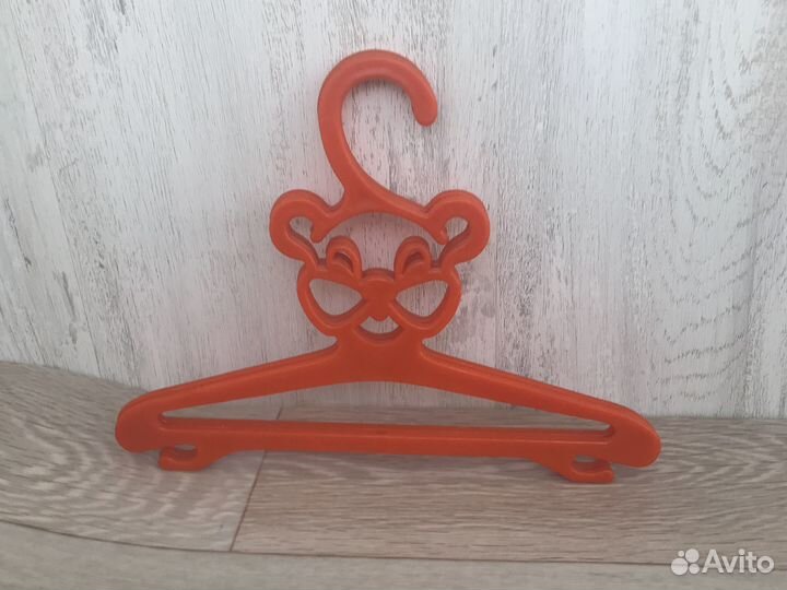 Плечики цветные для одежды