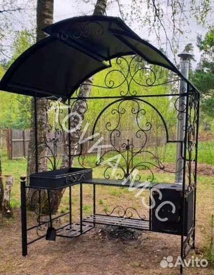 Мангал с крышей