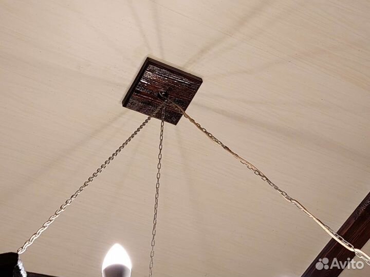 Люстра в стиле кантри