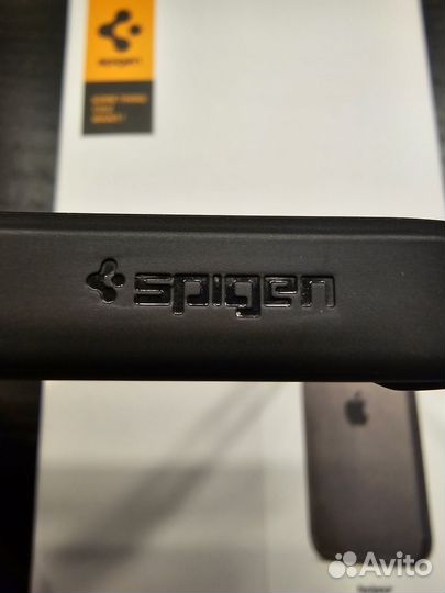Чехол Spigen для iPhone 15 Pro