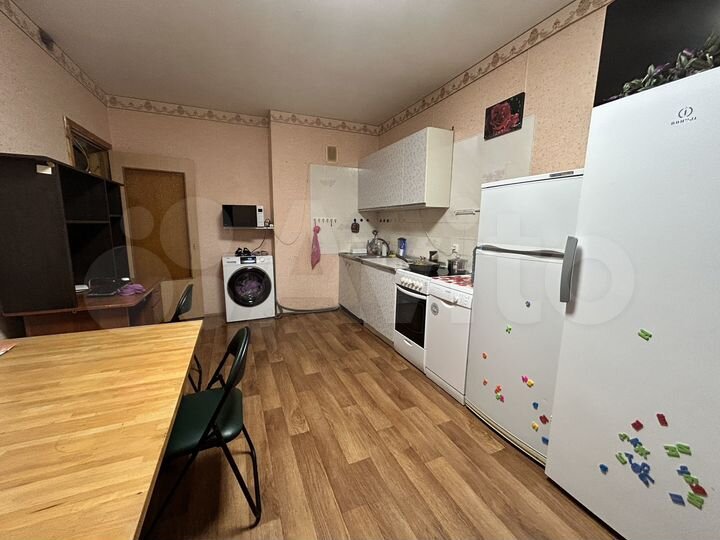 2-к. квартира, 66 м², 8/9 эт.