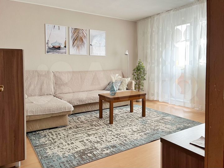 4-к. квартира, 87 м², 7/10 эт.