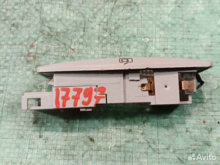 Плафон салонный Volkswagen Passat B5+