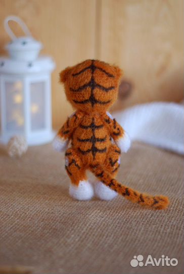 Вязаная игрушка Тигр