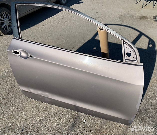 Дверь передняя правая Hyundai i30 (3 двери)