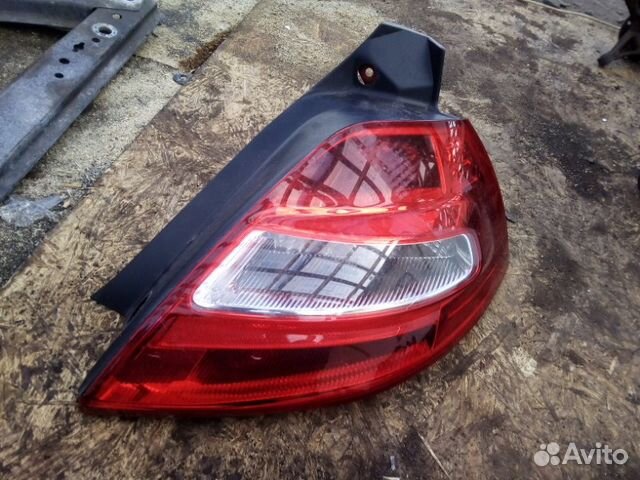Фонарь правый Renault Megane 2 хэтчбек 1 2008