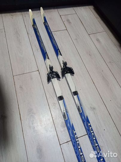 Беговые лыжи