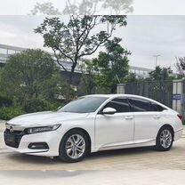 Honda Accord 2.0 CVT, 2018, 48 000 км, с пробегом, цена 1 892 000 руб.