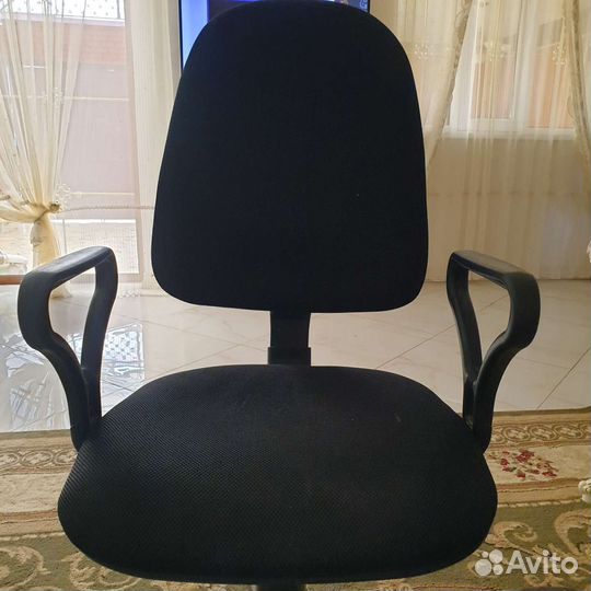 Компьютерное кресло