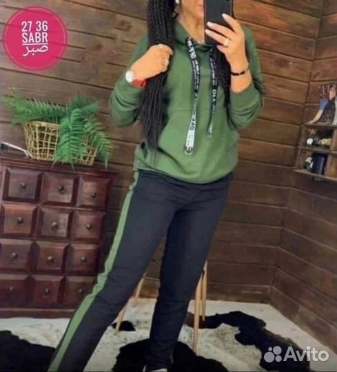 Спортивный костюм женский