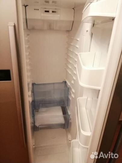 Холодильник LG двухкамерный (Side by side)