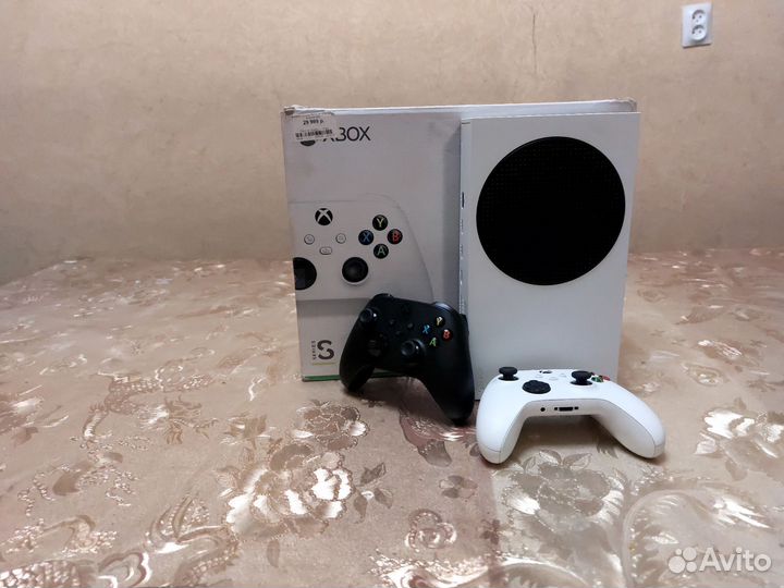Xbox series s +1жостика