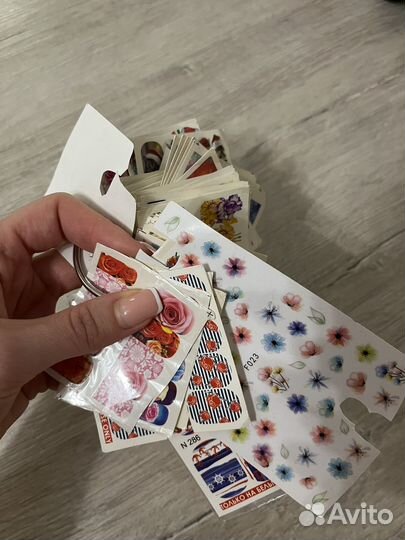 Для дизайна ногтей