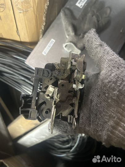 Замок двери передний правый renault symbol
