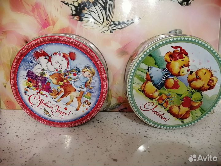 Жестяные баночки из под чая и печенья