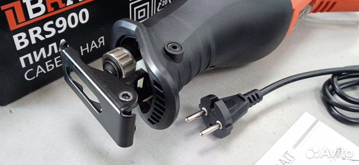 Пила сабельная Brait BRS900