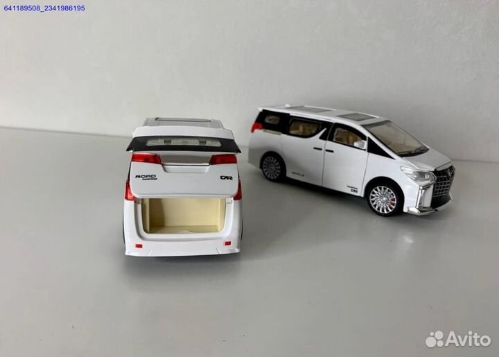 Инерционная машинка Toyota Alphard металлическая