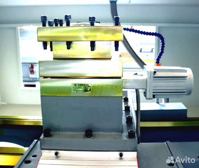 Токарный трубонарезной станок с чпу QK255