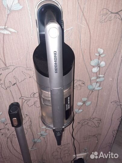 Пылесос ручной Redmond