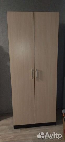 Шкаф