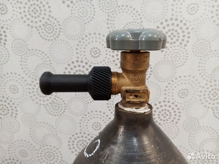 Насадка на гелиевый баллон универсальная