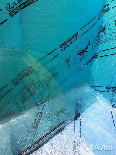 Стекло двери передней правой Lexus Gs 300/400/430