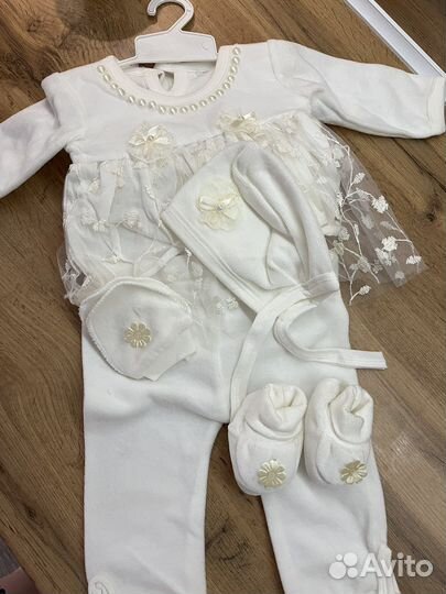 Комплект на выписку для девочки