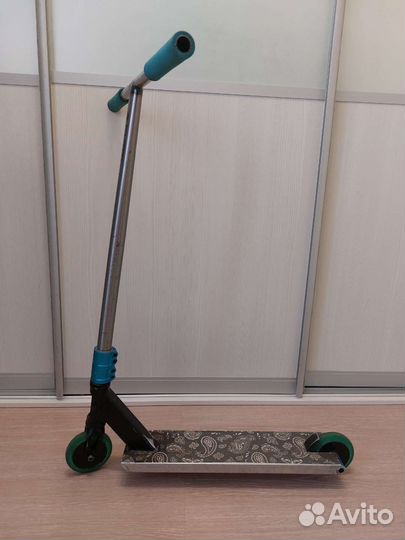 Трюковой самокат