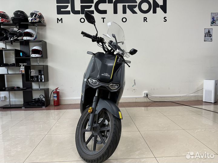 Электроскутер CPX