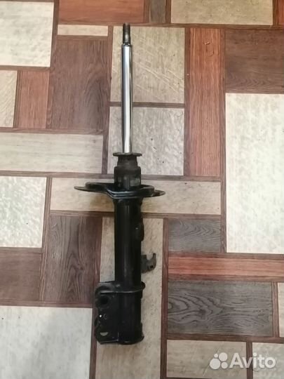 Стойка передняя